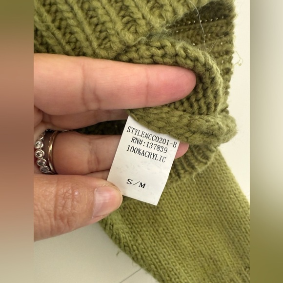 debut “Dreamer” Cropped Sweater, size medium. - Picture 7 of 7